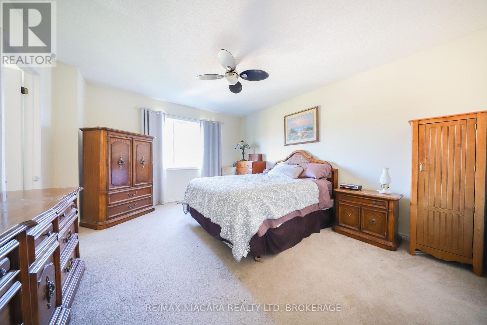8532 Nightshade Street, Niagara Falls, Ontario  L2H 2Y6 - Photo 8 - X14106116