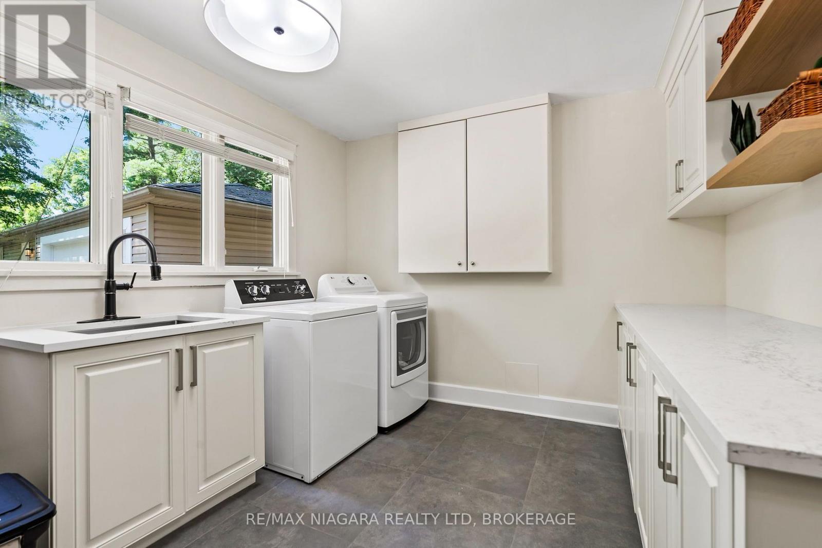 429 Ridge Road E, Grimsby, Ontario  L0R 1B2 - Photo 37 - X14106444