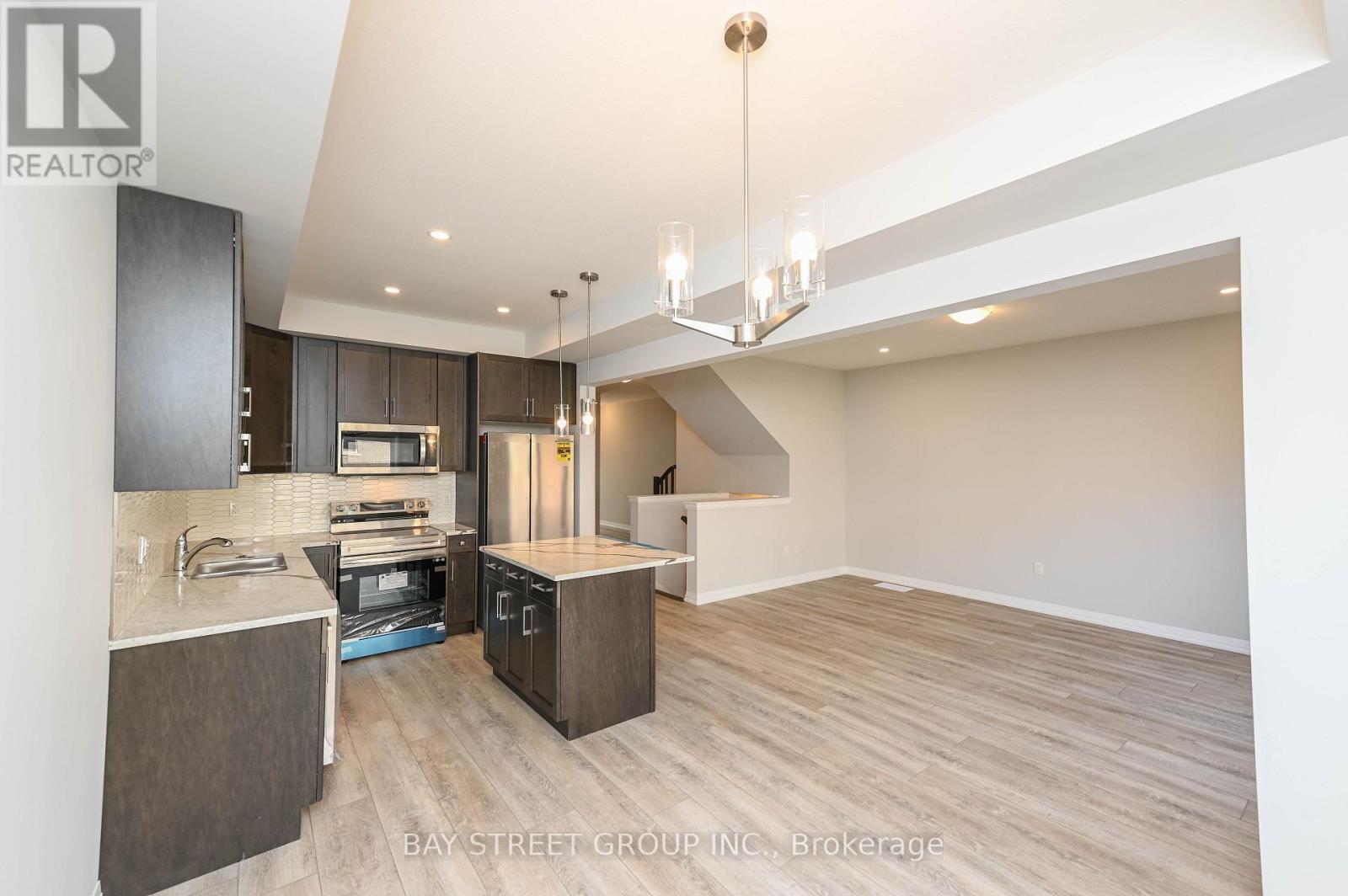61 - 4552 Portage Road, Niagara Falls, Ontario  L2E 6A8 - Photo 3 - X14107542