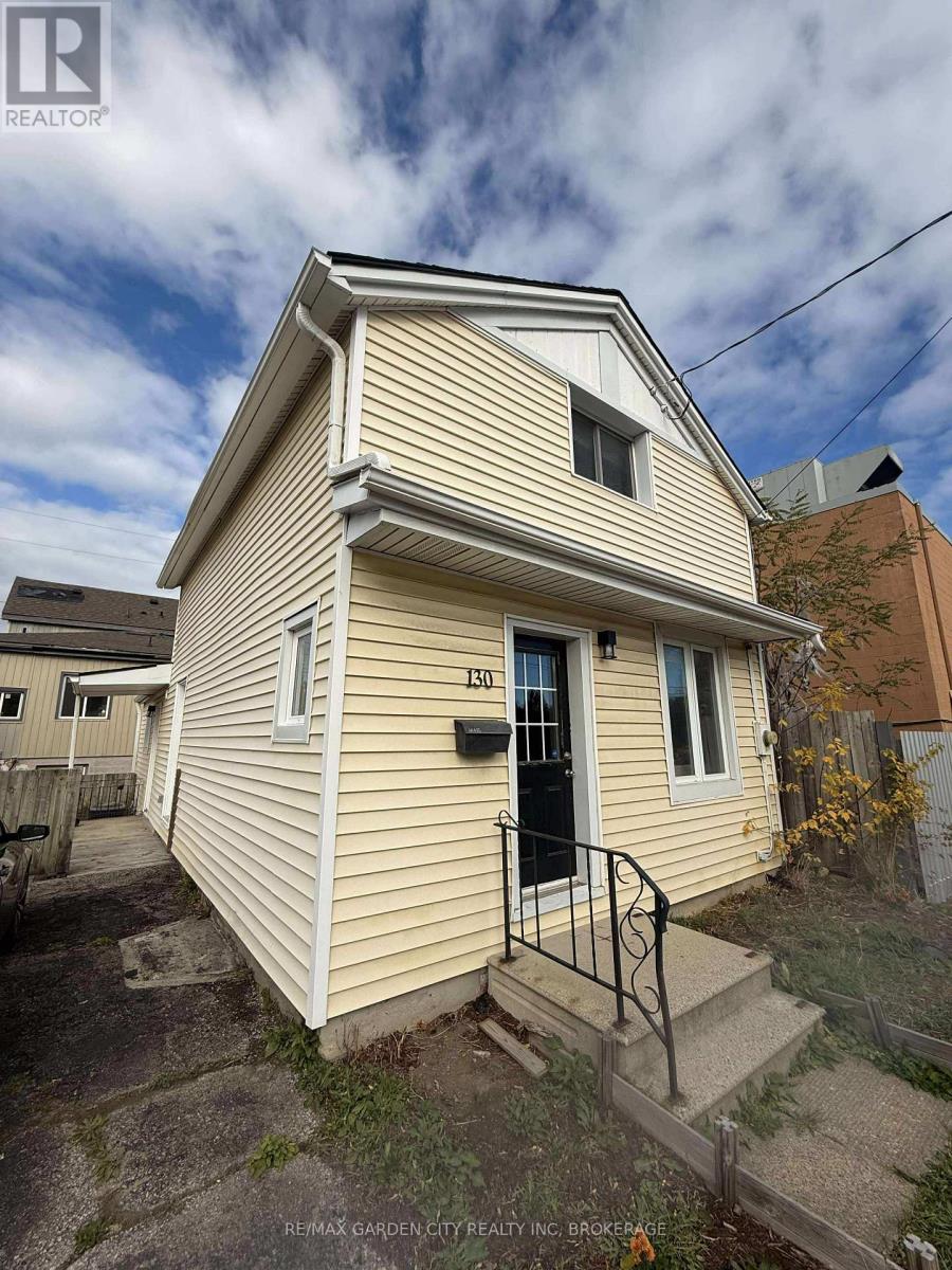 130 St. Paul Crescent, St. Catharines, Ontario  L2S 1M9 - Photo 1 - X14107694