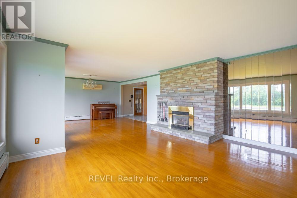 2229 Houck Crescent, Fort Erie, Ontario  L2A 5M4 - Photo 7 - X14107742