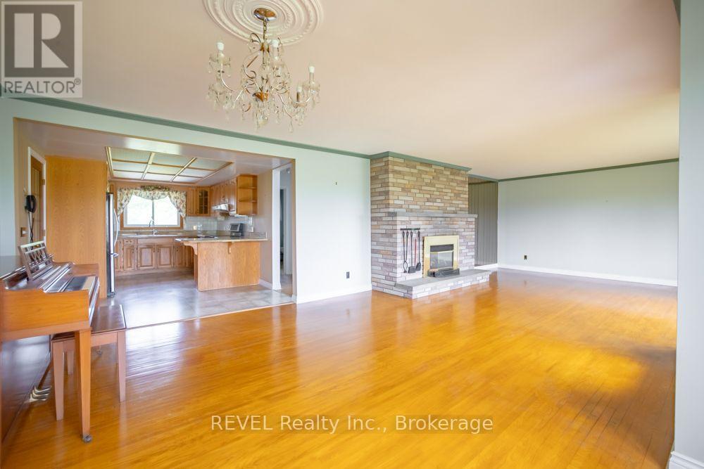 2229 Houck Crescent, Fort Erie, Ontario  L2A 5M4 - Photo 9 - X14107742