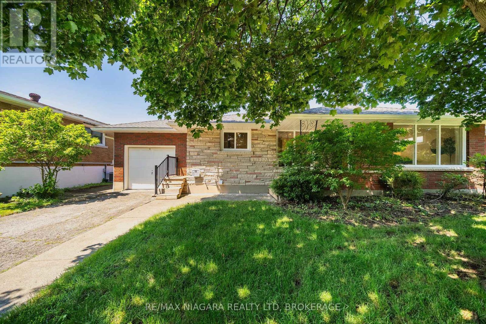 15 Springbank Drive, St. Catharines, Ontario  L2S 2K1 - Photo 4 - X14107884