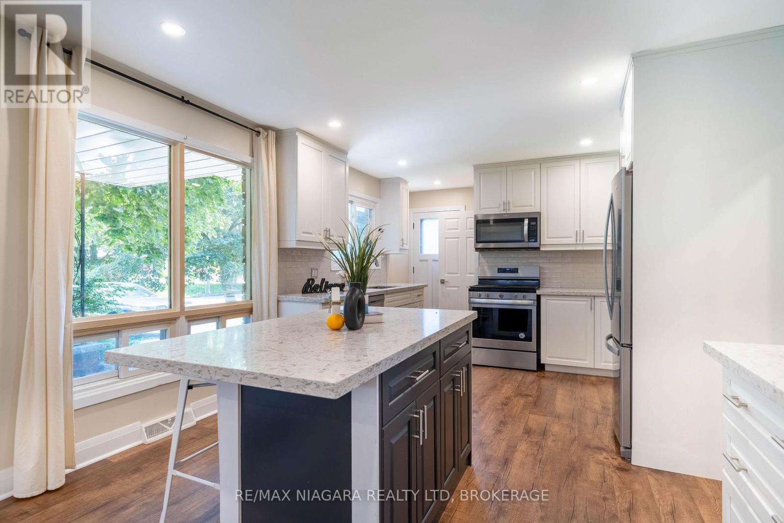 15 Springbank Drive, St. Catharines, Ontario  L2S 2K1 - Photo 7 - X14107884