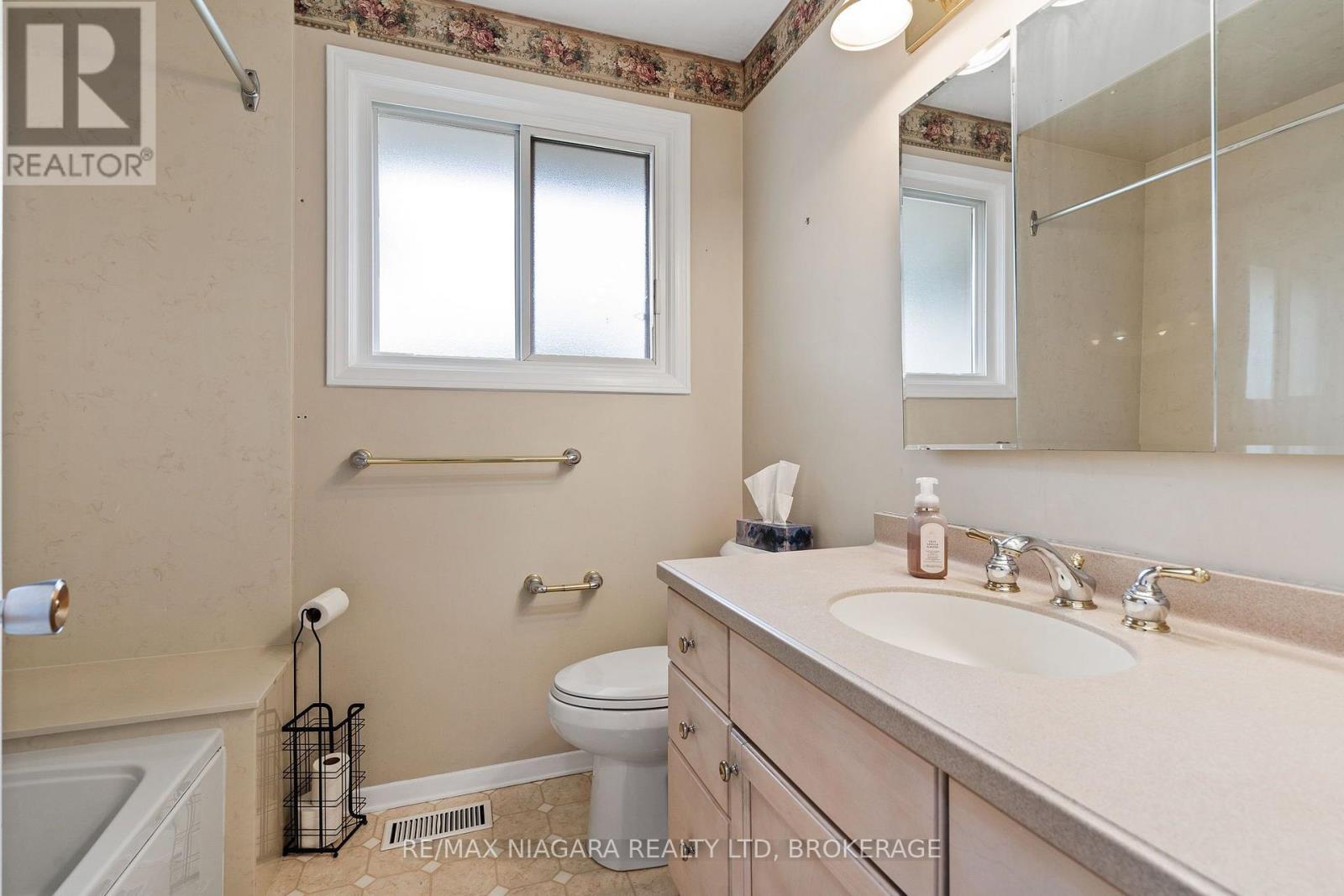 476 Scott Street, St. Catharines, Ontario  L2M 3X2 - Photo 20 - X14108734