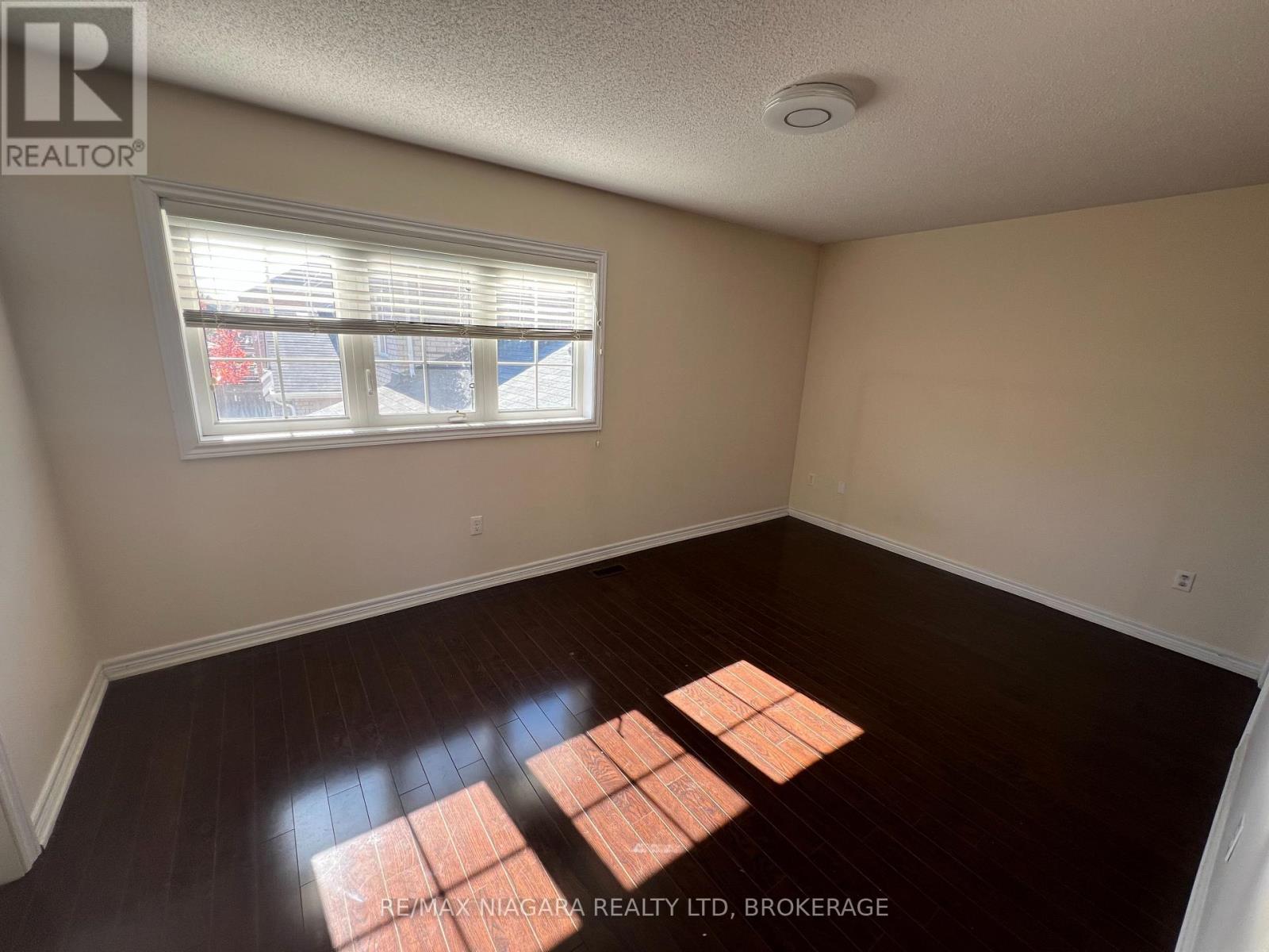 11 Keith Crescent, St. Catharines, Ontario  L0S 1J0 - Photo 8 - X14109244