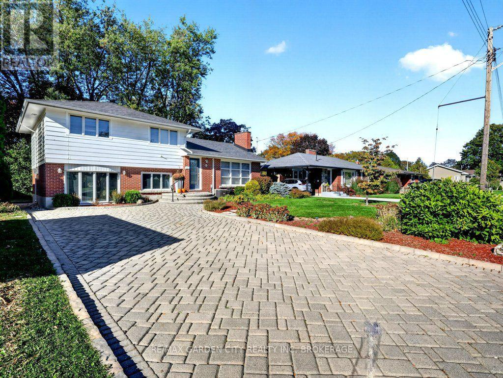 8 Agar Drive, St. Catharines, Ontario  L2M 3K3 - Photo 5 - X14109564