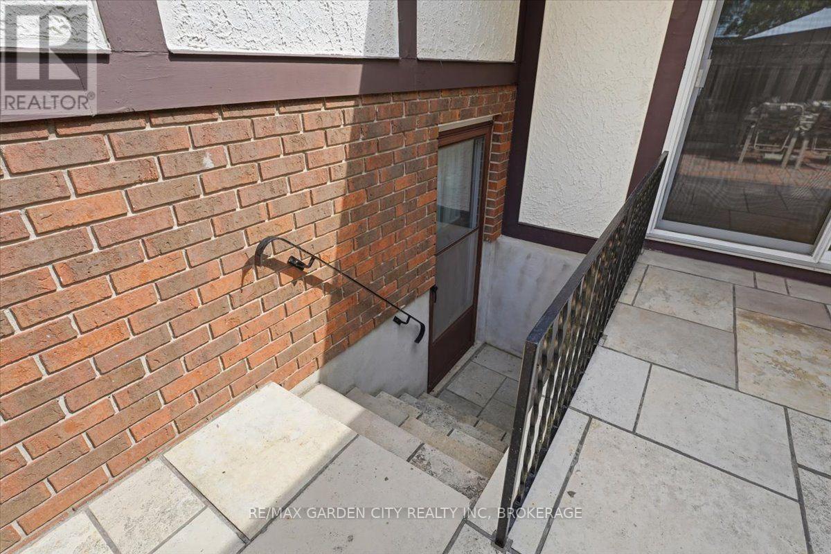 19 Berkhout Terrace, Pelham, Ontario  L3E 0H3 - Photo 36 - X14110866