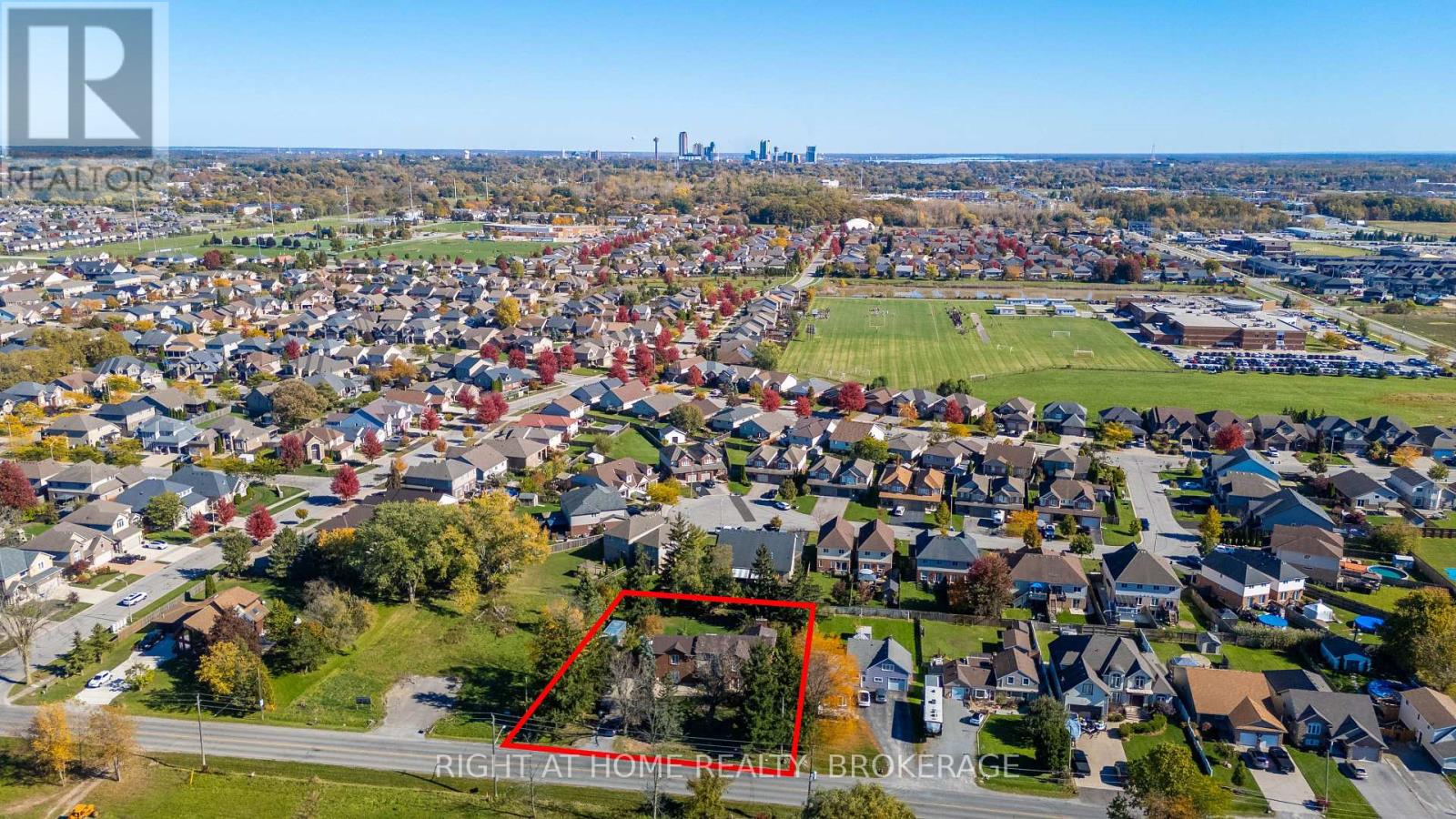 7060 Garner Road, Niagara Falls, Ontario  L2E 6S4 - Photo 2 - X14111046