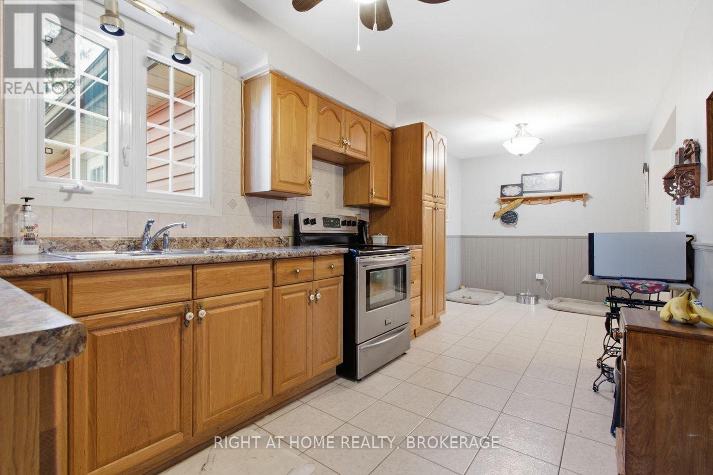 7060 Garner Road, Niagara Falls, Ontario  L2E 6S4 - Photo 32 - X14111046