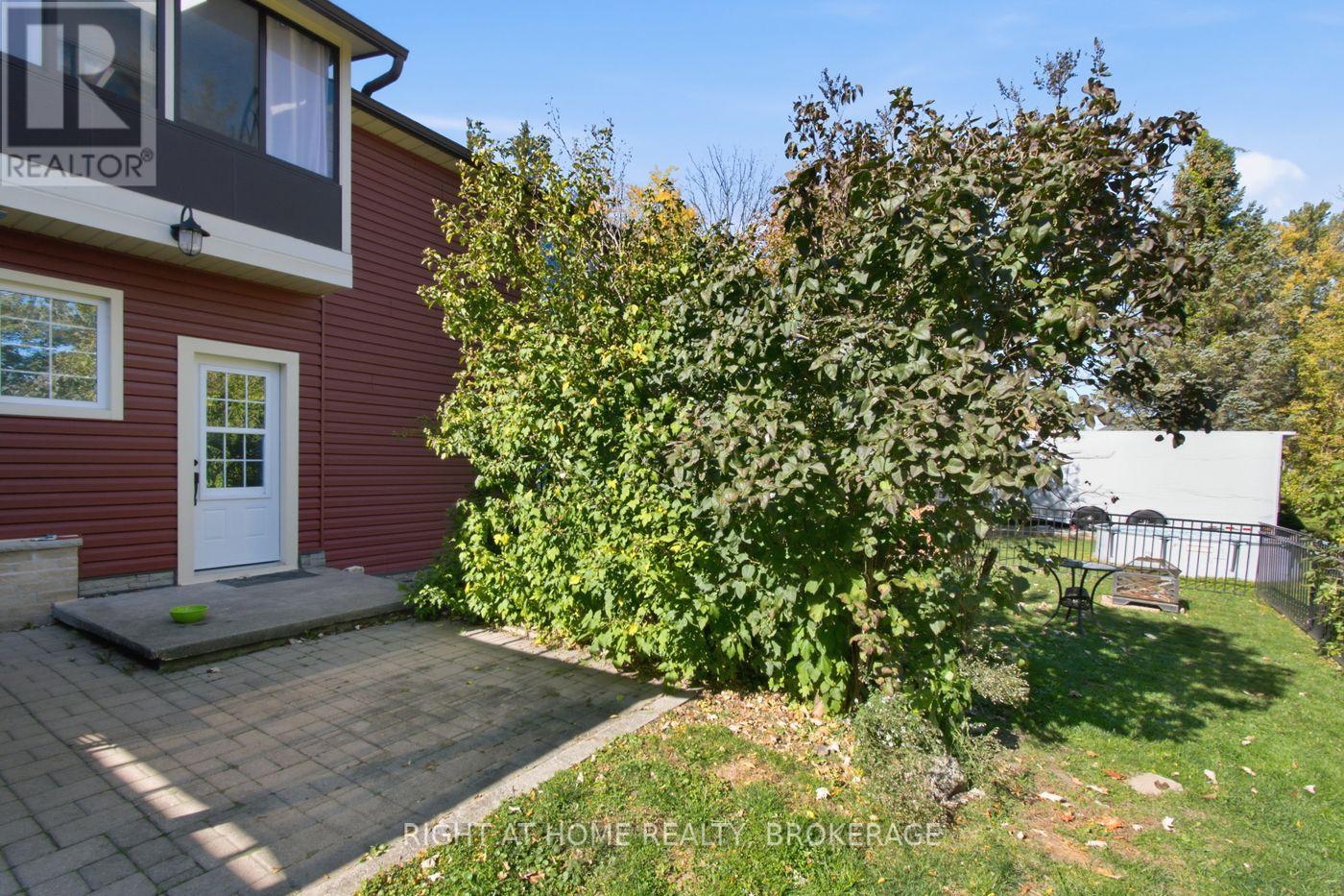 7060 Garner Road, Niagara Falls, Ontario  L2E 6S4 - Photo 7 - X14111046