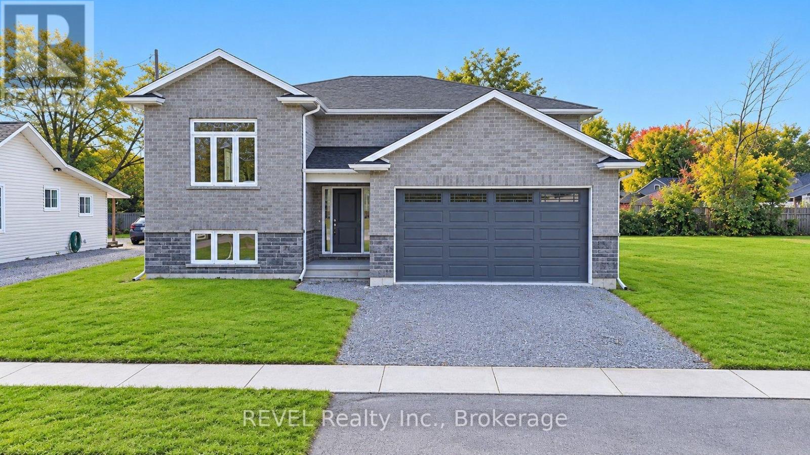 735 Dominion Road, Fort Erie, Ontario  L2A 1G9 - Photo 1 - X14112070