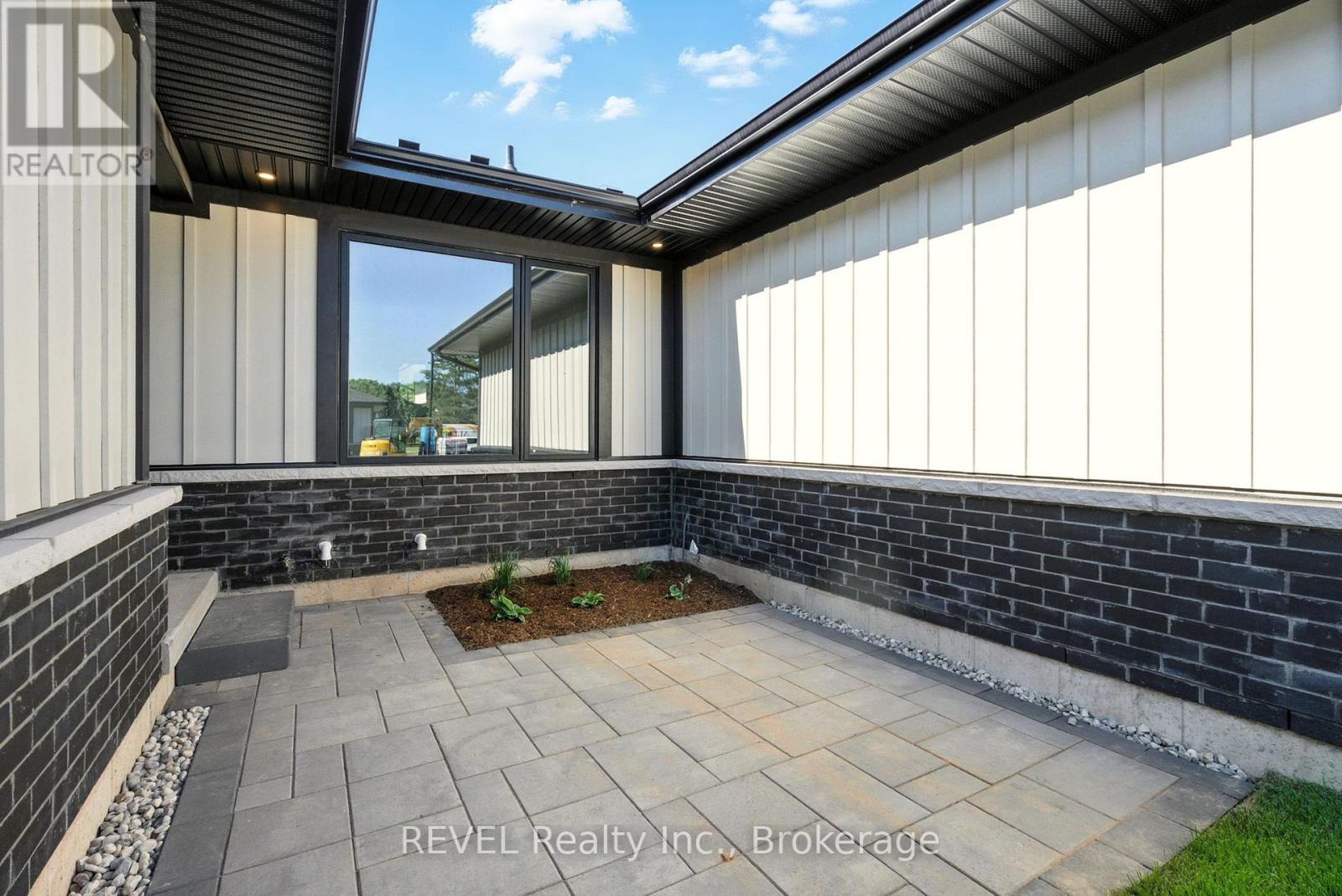 11 Accursi Crescent, Pelham, Ontario  L0S 1E2 - Photo 37 - X14112156