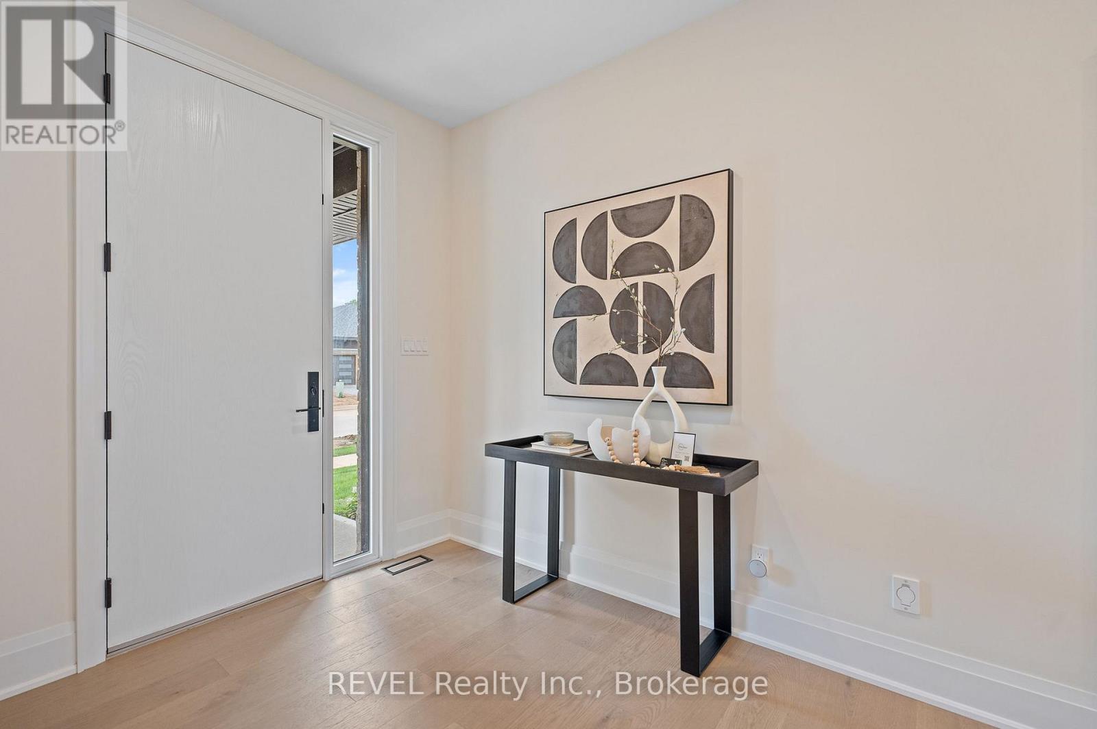 11 Accursi Crescent, Pelham, Ontario  L0S 1E2 - Photo 6 - X14112156