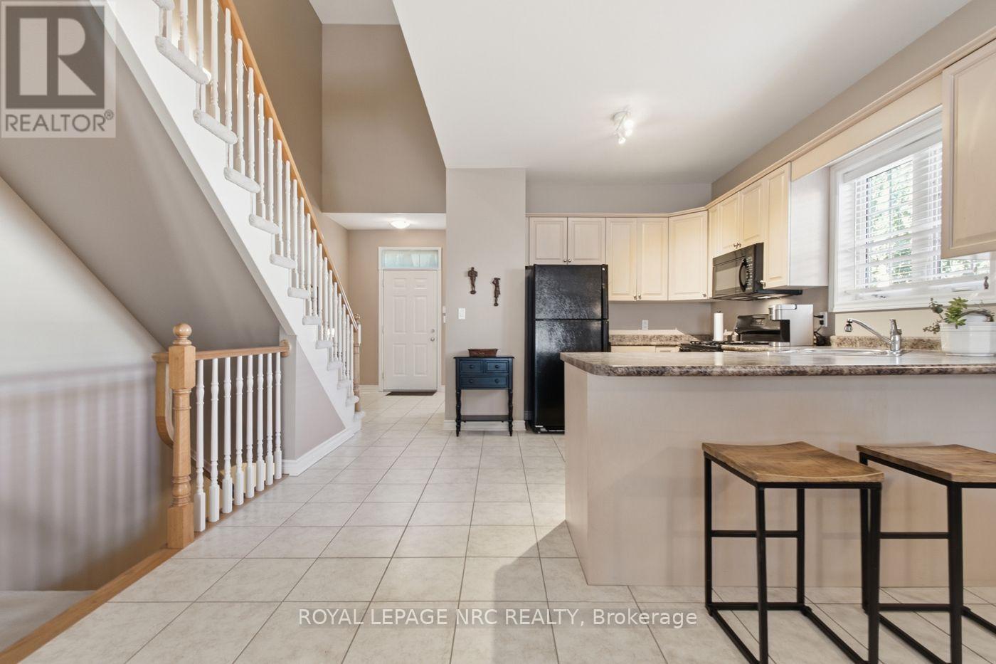8142 Costabile Drive, Niagara Falls, Ontario  L2H 3M3 - Photo 14 - X14112288