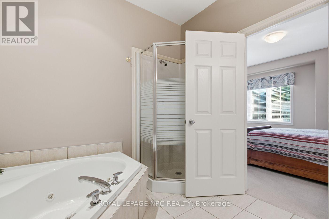8142 Costabile Drive, Niagara Falls, Ontario  L2H 3M3 - Photo 27 - X14112288