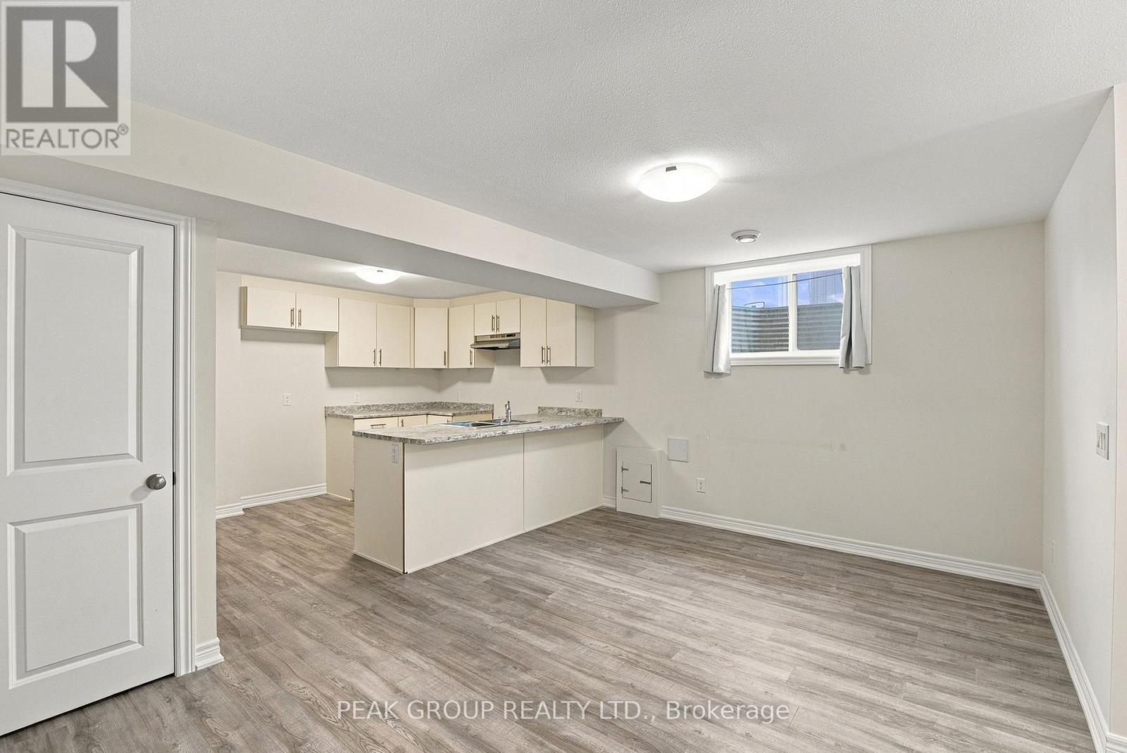 2 - 21 Barker Parkway, Thorold, Ontario  L2V 0B7 - Photo 4 - X14112300