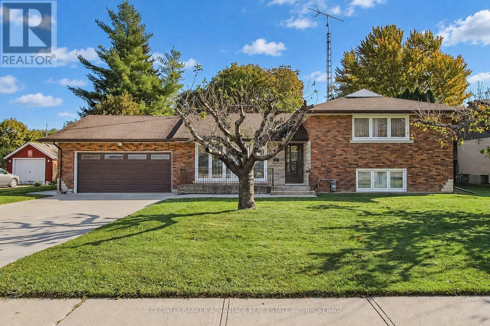 490 Niagara Street, St. Catharines, Ontario  L2M 3P5 - Photo 1 - X14113496