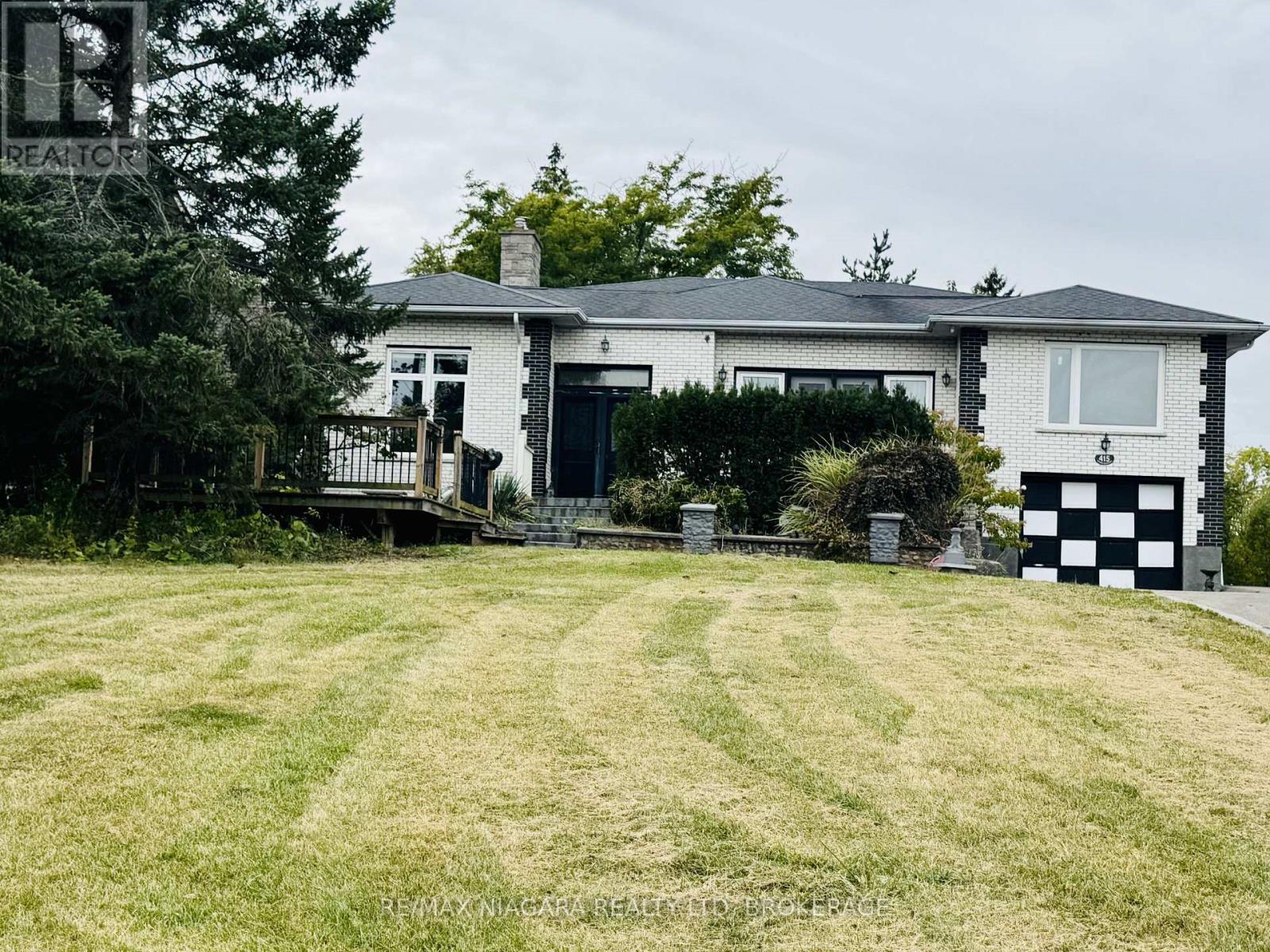 415 Niagara Boulevard, Fort Erie, Ontario  L2A 3H2 - Photo 2 - X14113660