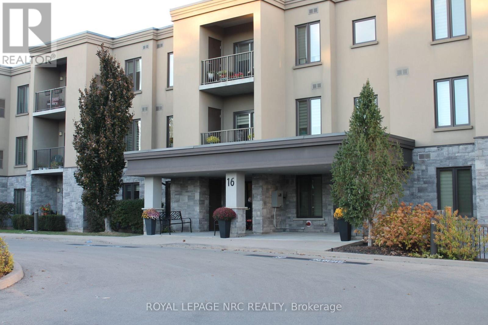 301 - 16 Sullivan Avenue, Thorold, Ontario  L2V 2Y2 - Photo 1 - X14113906
