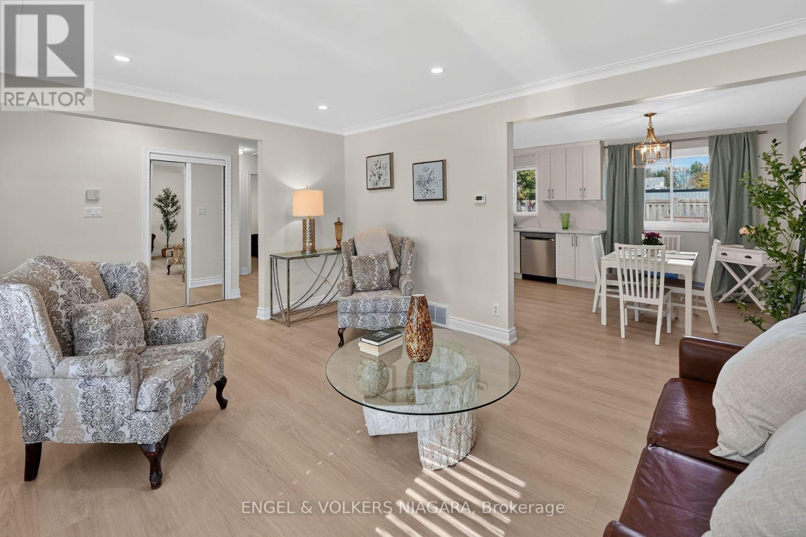 6773 Crawford Street, Niagara Falls, Ontario  L2E 5Z6 - Photo 7 - X14114344