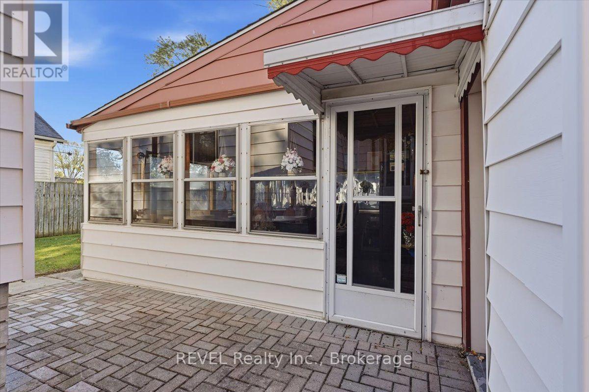 294 Wellington Street, Port Colborne, Ontario  L3K 2K3 - Photo 7 - X14114578