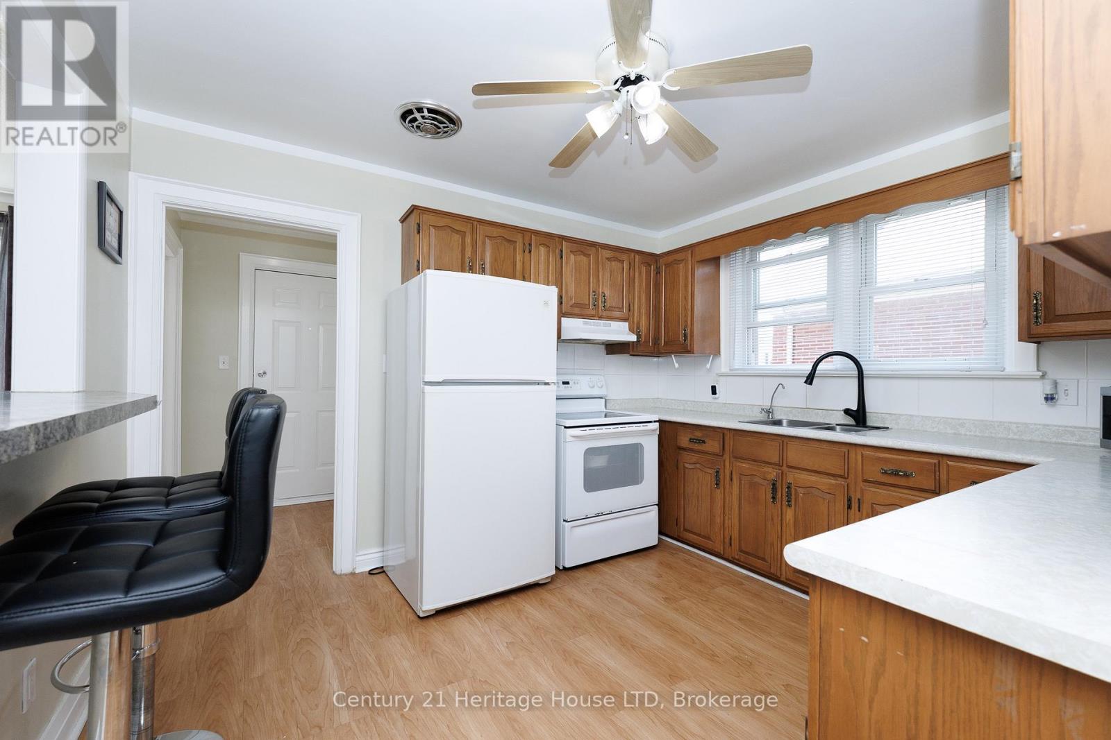 6477 Barker Street, Niagara Falls, Ontario  L2G 1Y6 - Photo 11 - X14115028