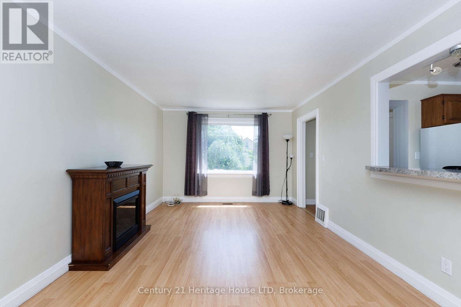 6477 Barker Street, Niagara Falls, Ontario  L2G 1Y6 - Photo 9 - X14115028