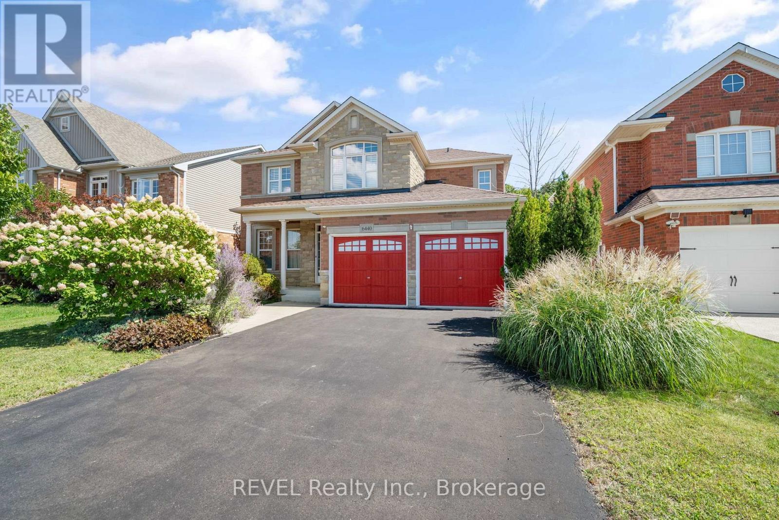 6440 St. Michael Avenue, Niagara Falls, Ontario  L2H 0C5 - Photo 2 - X14115172