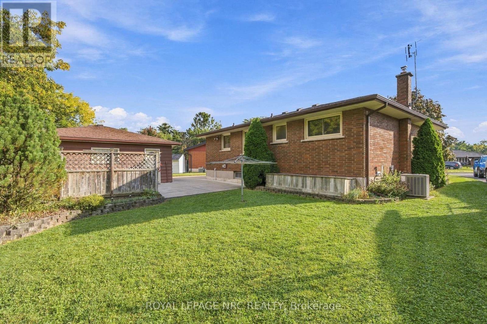 13 Hardwood Grove, St. Catharines, Ontario  L2P 1K3 - Photo 38 - X14115640