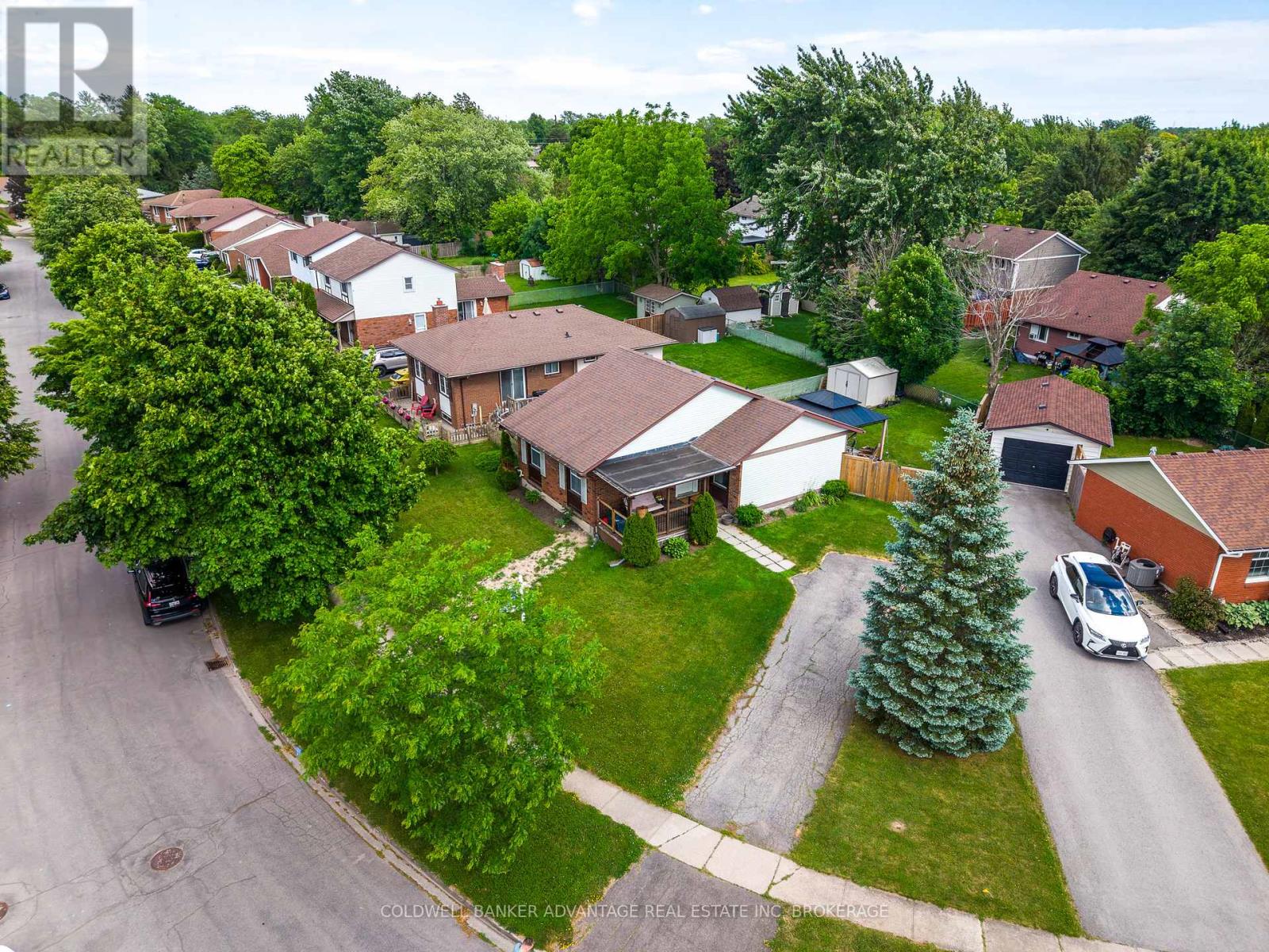 25 Newleaf Crescent, Welland, Ontario  L3C 6B4 - Photo 4 - X14115680