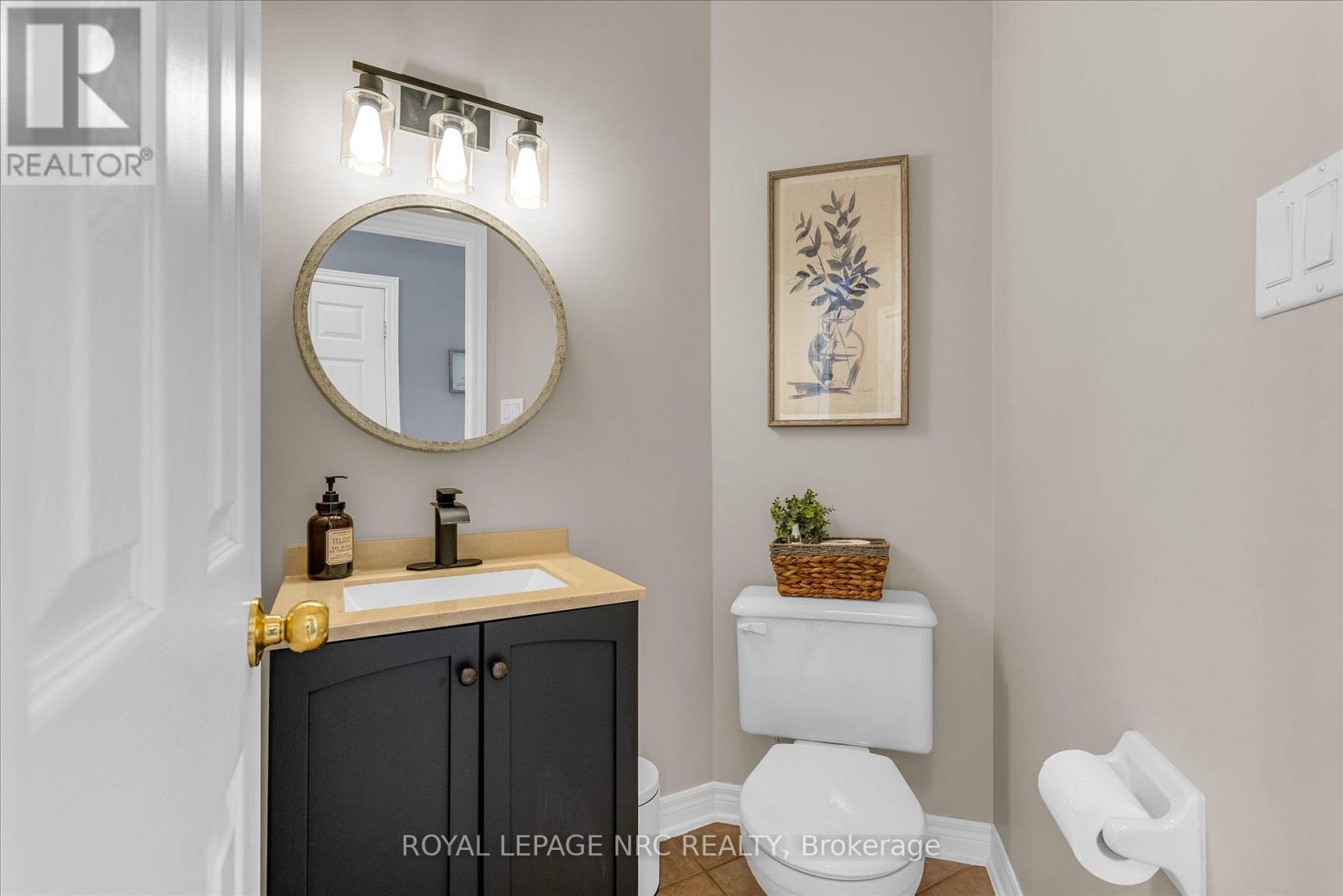 92 Ward Circle, Thorold, Ontario  L2V 5C4 - Photo 13 - X14116054