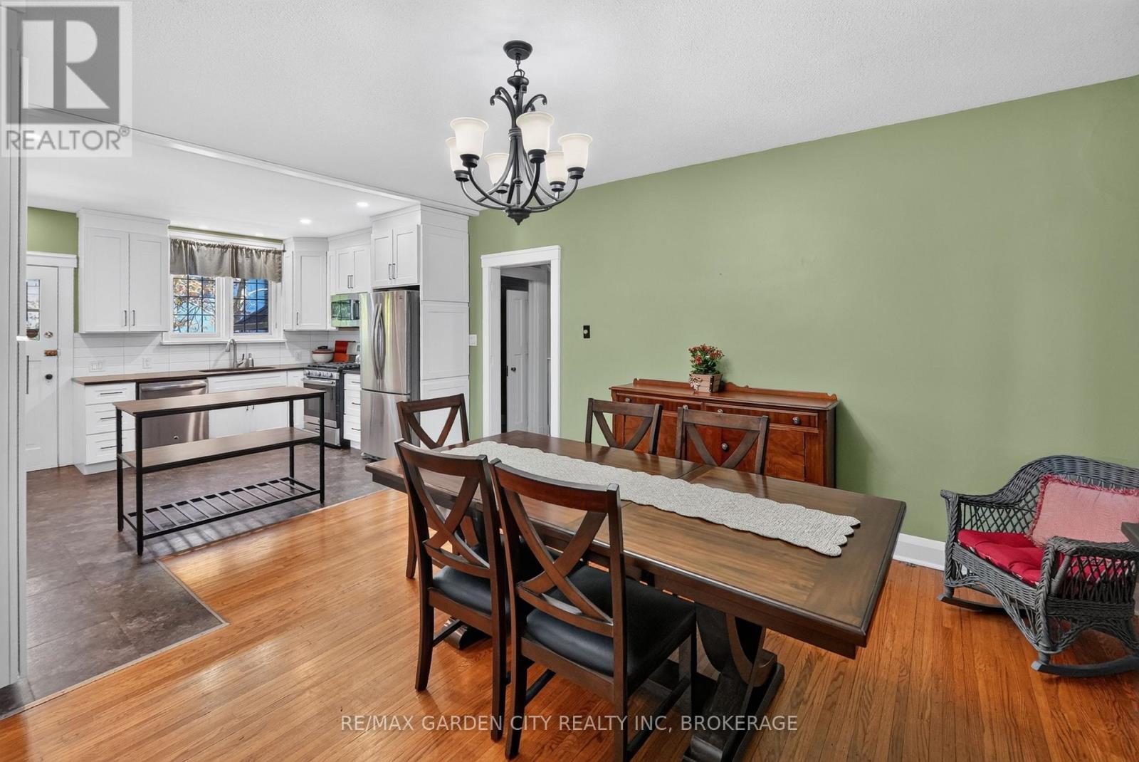38 Clairmont Street, Thorold, Ontario  L2V 1R6 - Photo 11 - X14116236