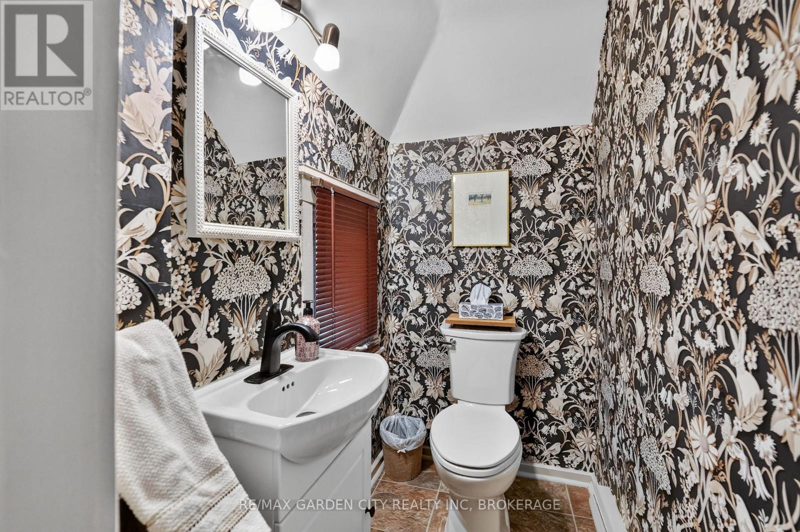 38 Clairmont Street, Thorold, Ontario  L2V 1R6 - Photo 18 - X14116236