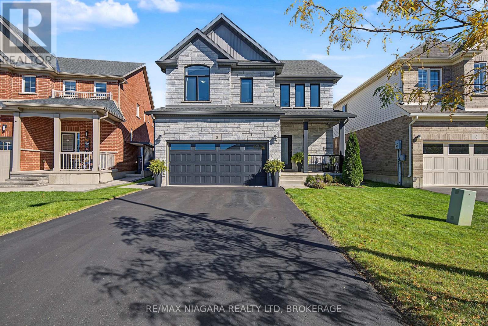 8 Elderberry Road, Thorold, Ontario  L2V 0E7 - Photo 1 - X14116744