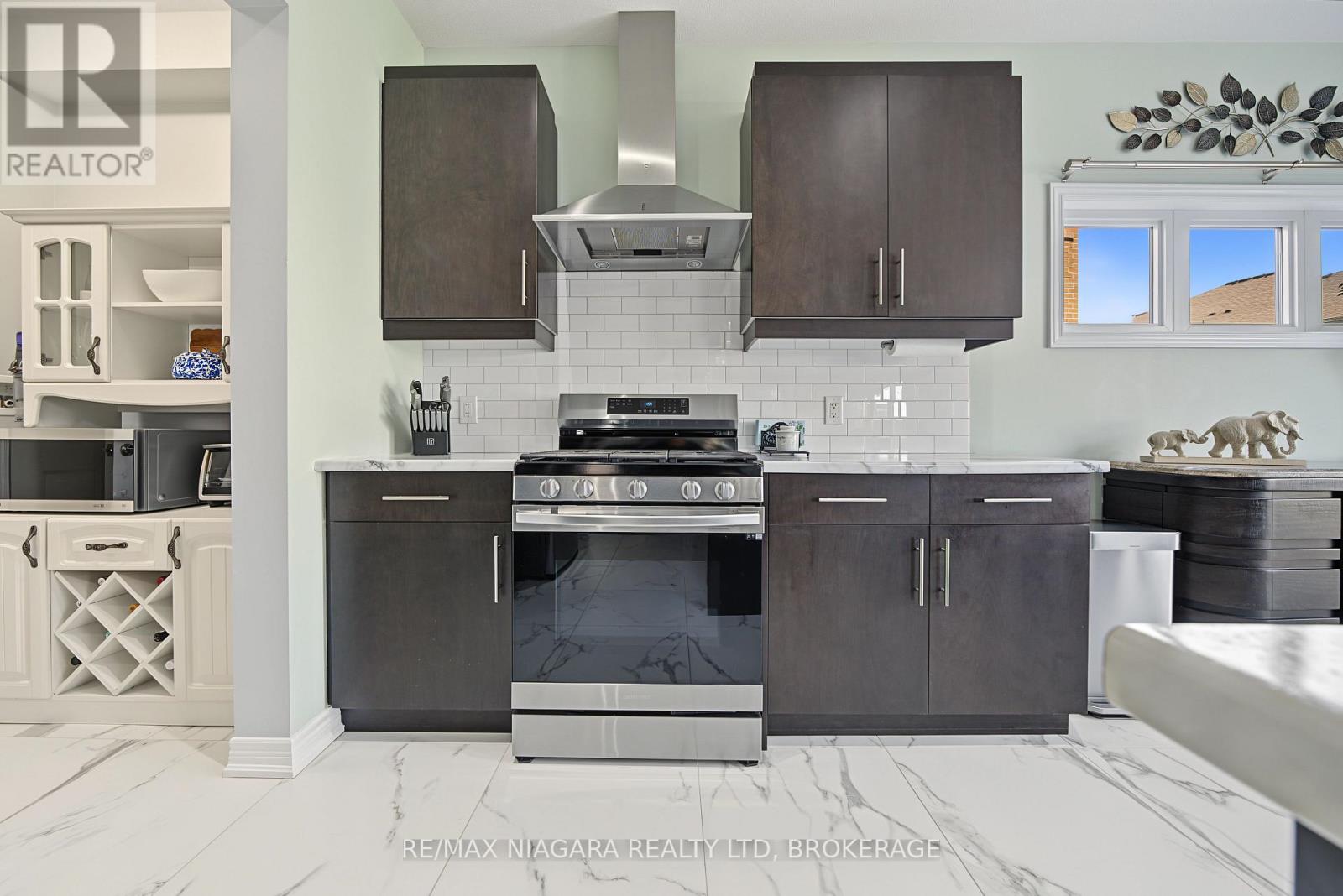 8 Elderberry Road, Thorold, Ontario  L2V 0E7 - Photo 17 - X14116744
