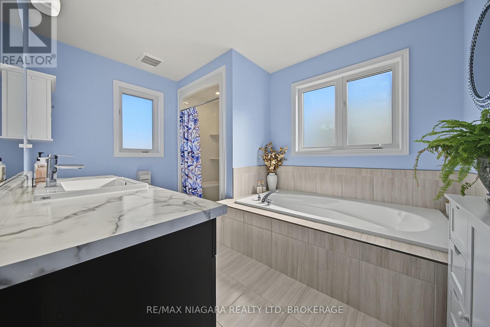 8 Elderberry Road, Thorold, Ontario  L2V 0E7 - Photo 33 - X14116744