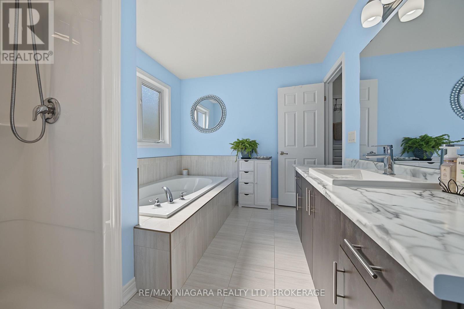8 Elderberry Road, Thorold, Ontario  L2V 0E7 - Photo 34 - X14116744