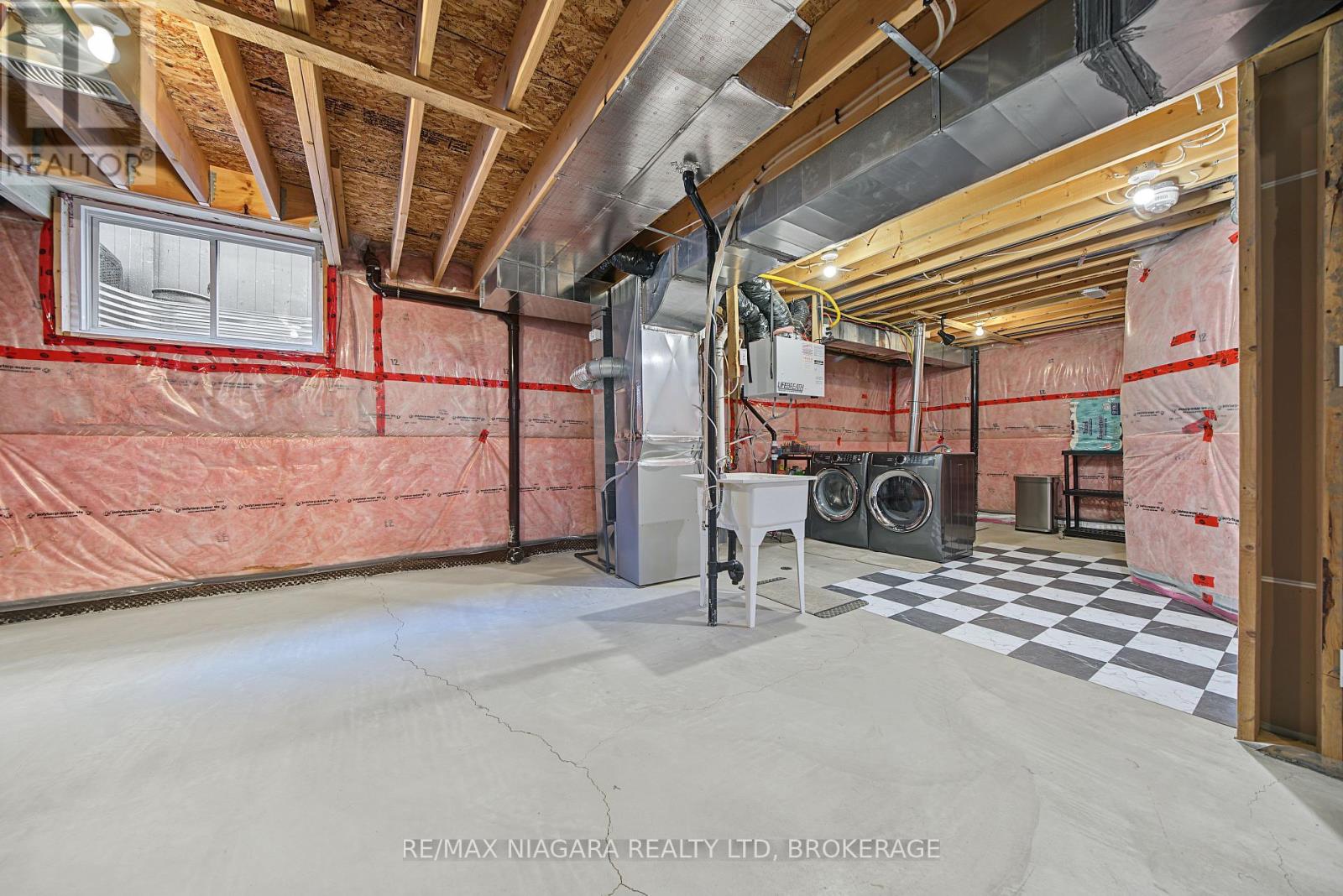 8 Elderberry Road, Thorold, Ontario  L2V 0E7 - Photo 36 - X14116744