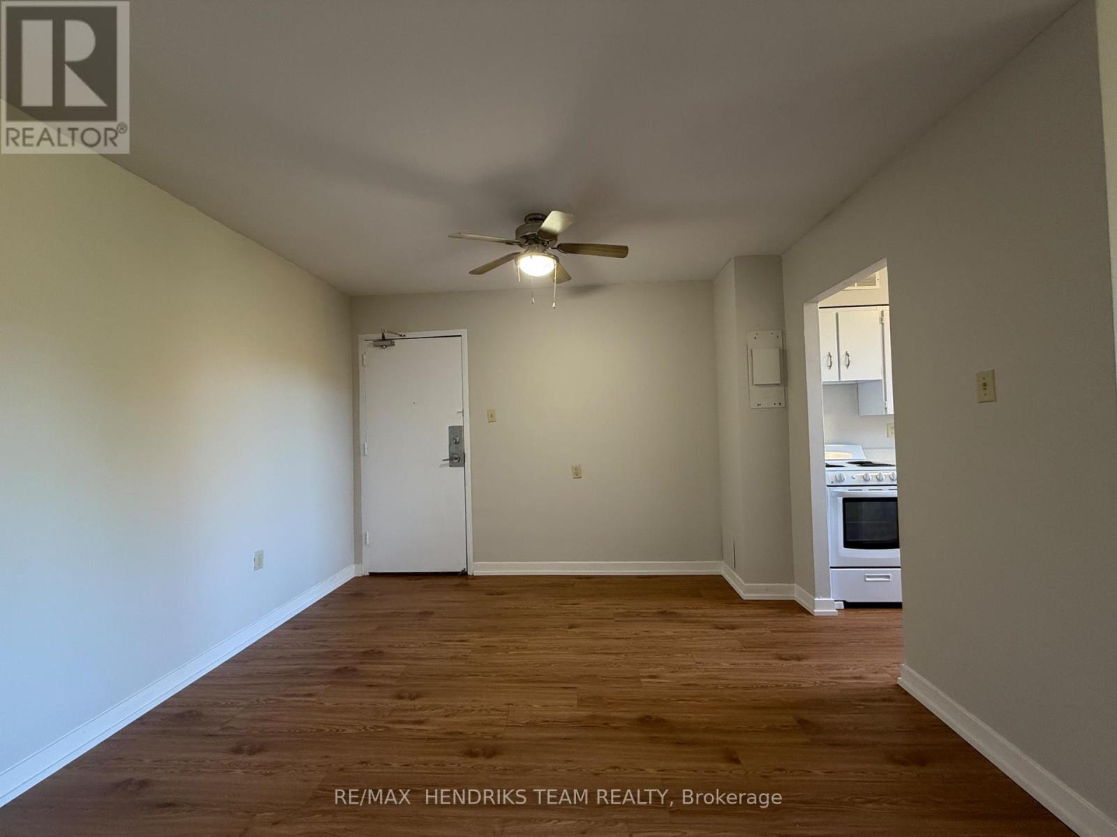 205 - 156 Fitch Street, Welland, Ontario  L3C 4V6 - Photo 3 - X14116950