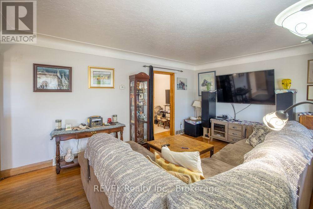 1582 Creek Road, Niagara-On-The-Lake, Ontario  L0S 1J0 - Photo 8 - X14117402