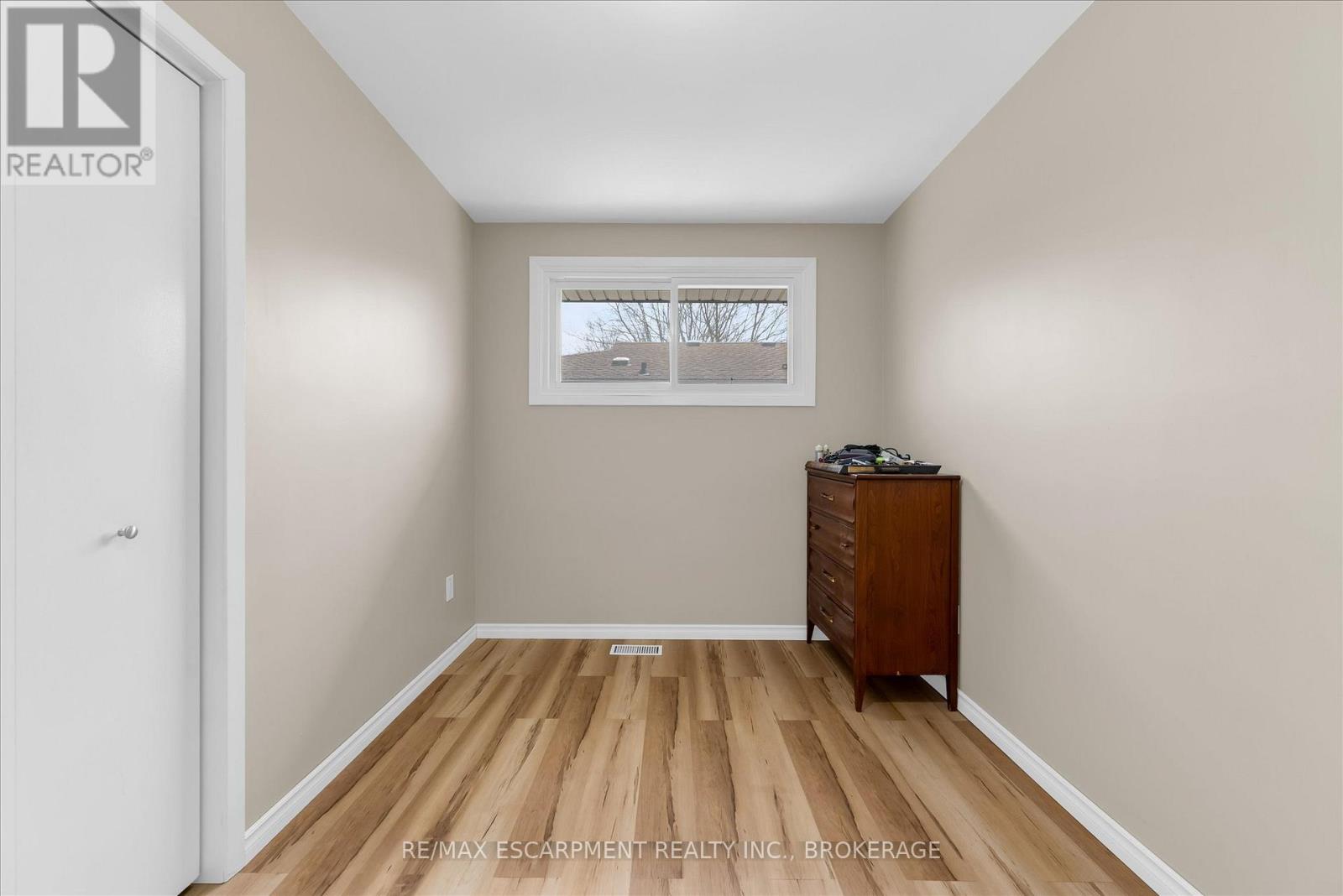 7506 Jubilee Drive, Niagara Falls, Ontario  L2G 7J5 - Photo 17 - X14118176