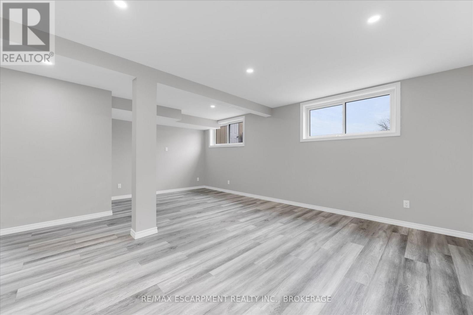 7506 Jubilee Drive, Niagara Falls, Ontario  L2G 7J5 - Photo 21 - X14118176