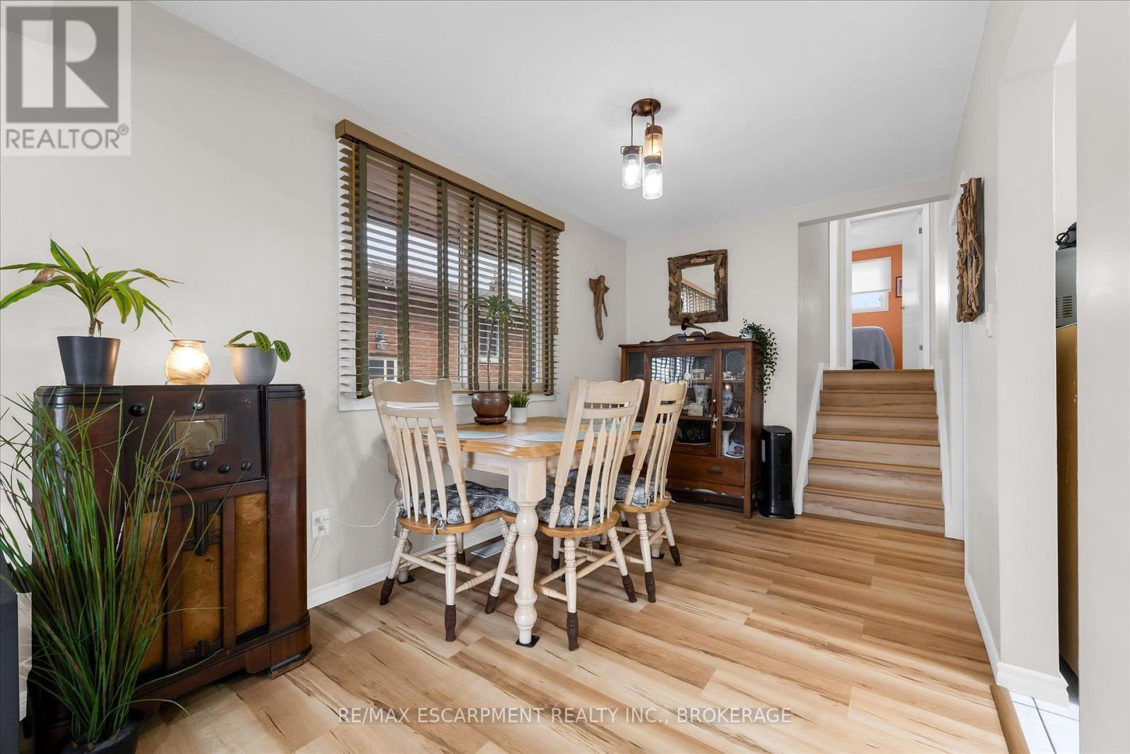 7506 Jubilee Drive, Niagara Falls, Ontario  L2G 7J5 - Photo 6 - X14118176