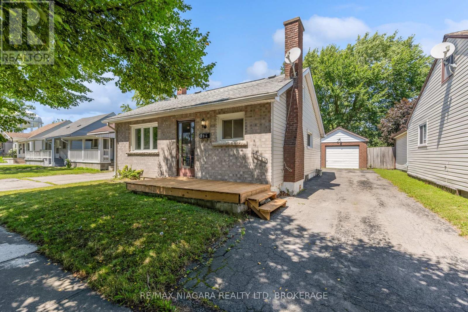 394 Simpson Avenue, Welland, Ontario  L3B 4Z2 - Photo 1 - X14118178